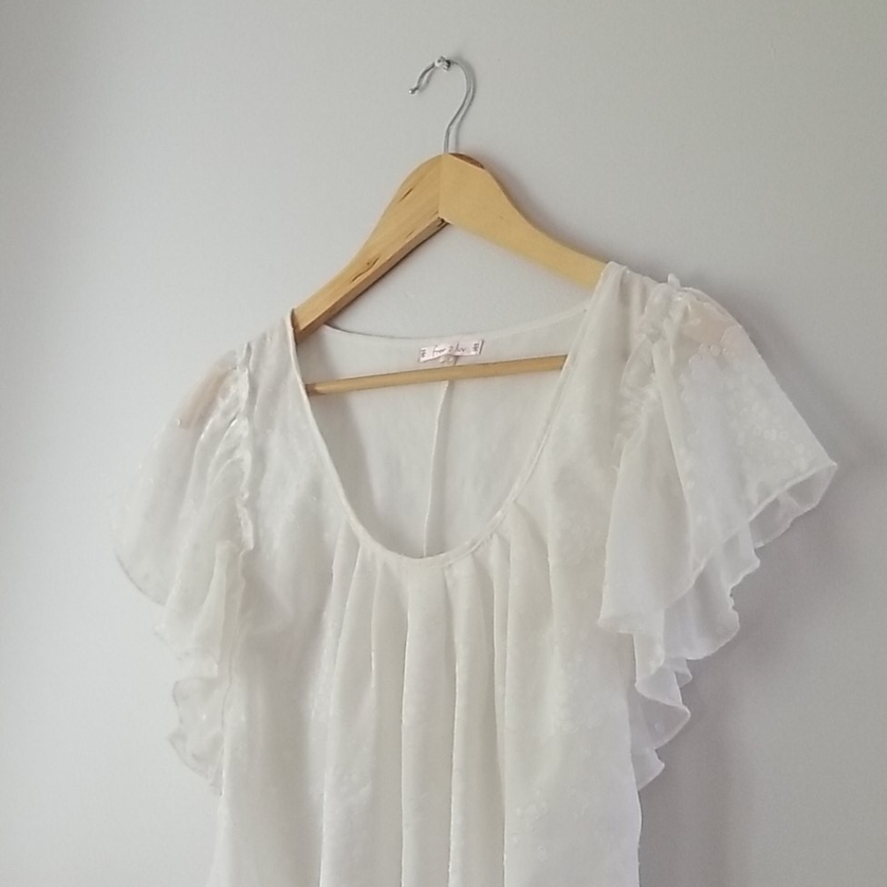 Free 2 luv flutter sleeve peasant boho  M